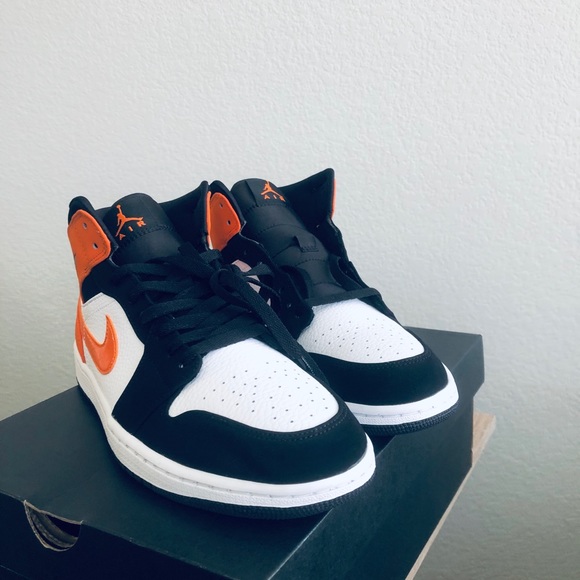 Jordan Other - Air Jordan 1 Mid “Shattered Backboard”